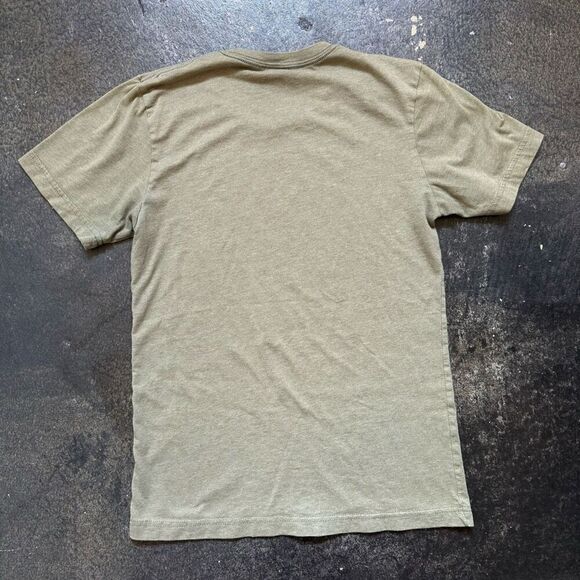 Huk Short Sleeve T-Shirt Classic Logo Performance Fishing Size Small USA Strong - Picture 9 of 10